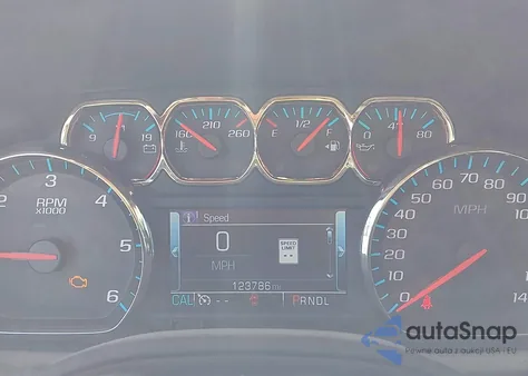 2017 Chevrolet Suburban Premier z USA, uszkodzony, nr VIN 1GNSCJKC2HR258693